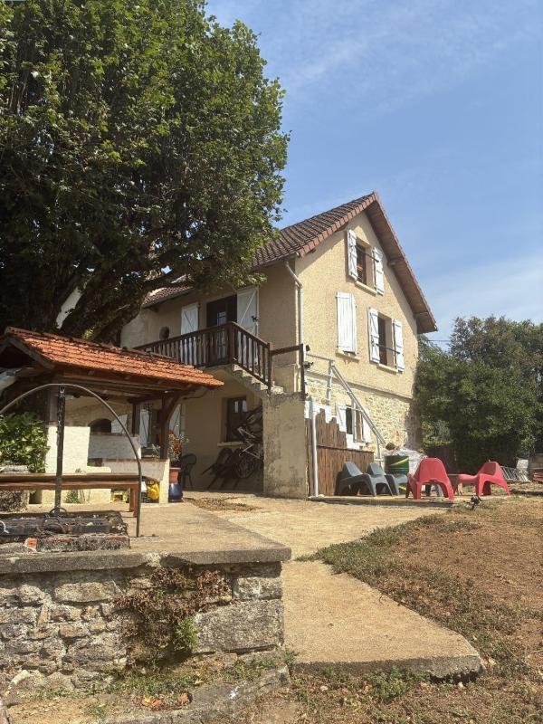 Maison en pierre - 140 m² - 6 pièces