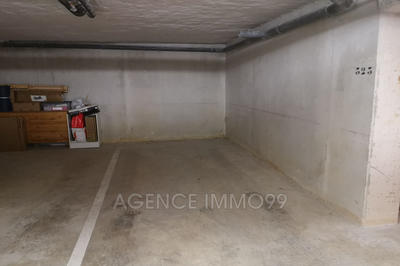 Parking / Garage - 13 m²