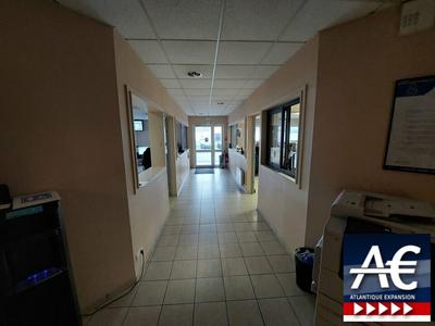 Bureau - 300 m²