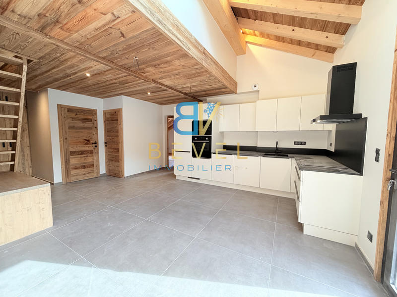 Duplex - 103 m² - 4 pièces