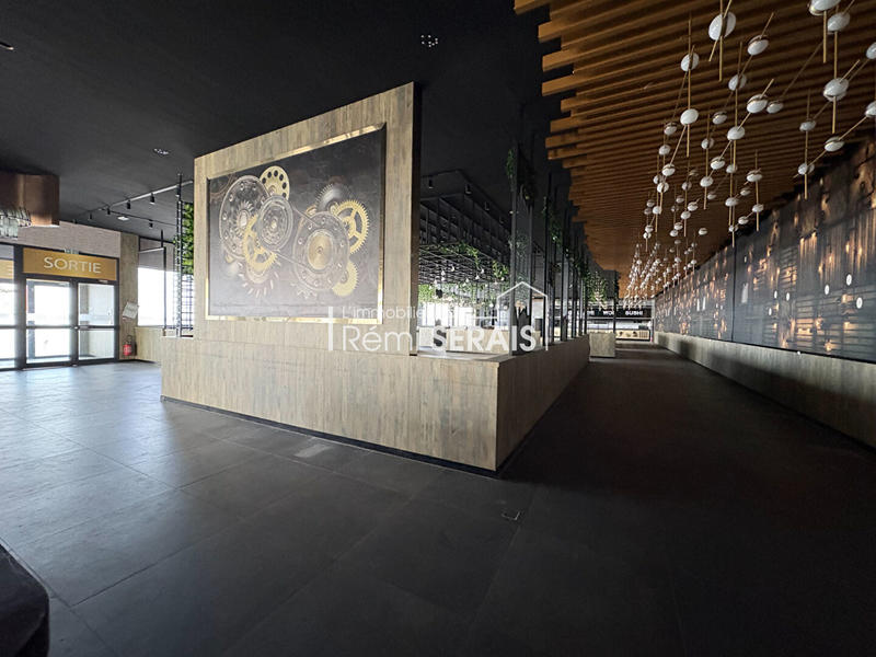 Local commercial - 1 080 m²