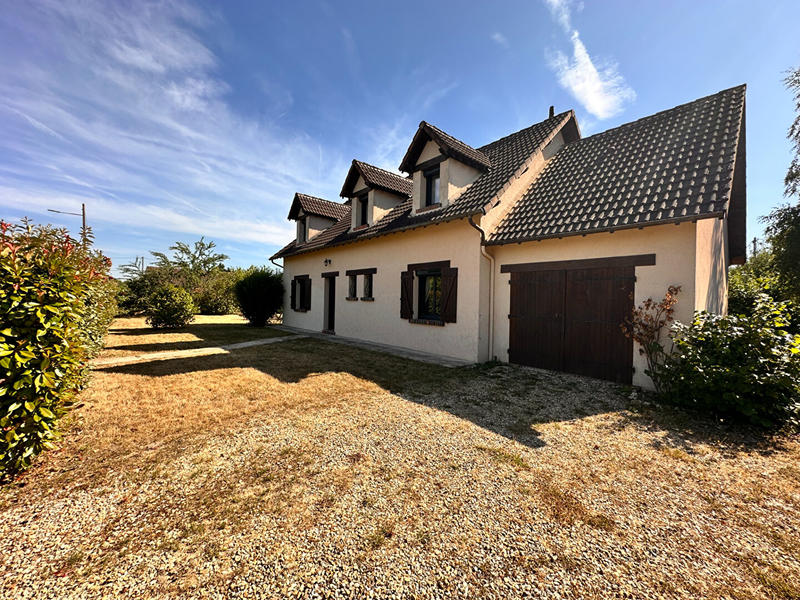 Maison - 140 m² - 6 pièces