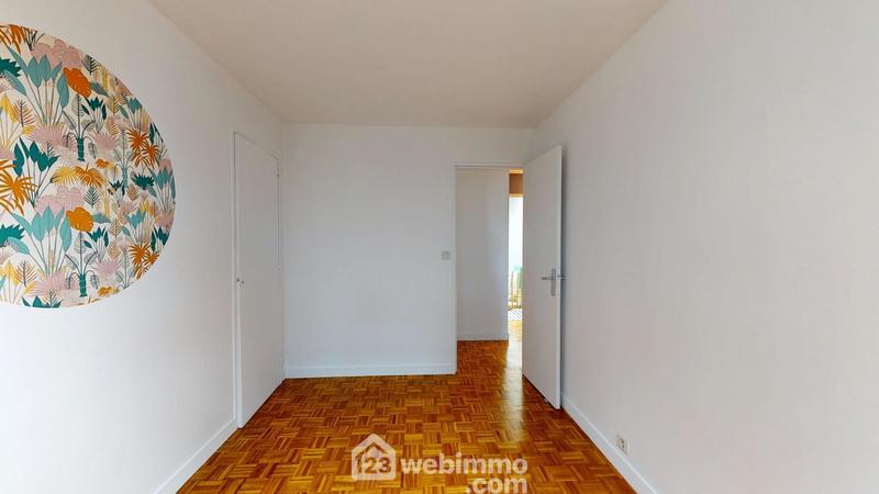 Appartement - 95 m² - 5 pièces