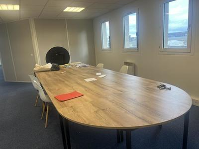 Bureau - 104 m² - 4 pièces