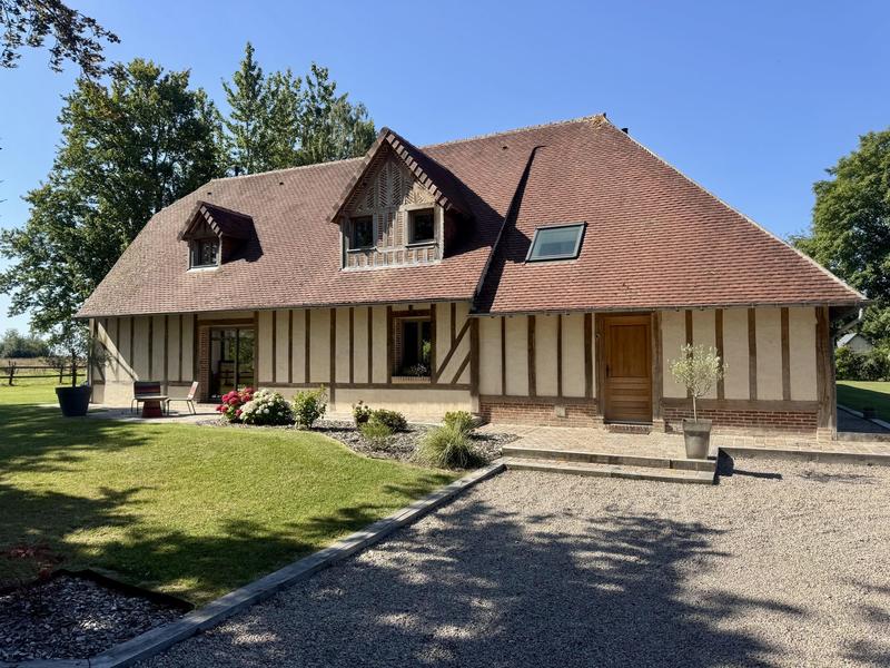 Maison - 240 m² - 7 pièces