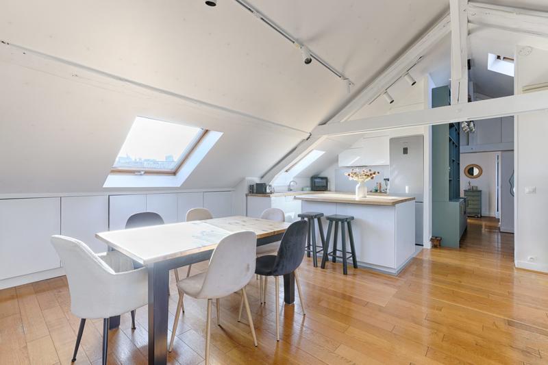 Appartement - 100 m² - 4 pièces