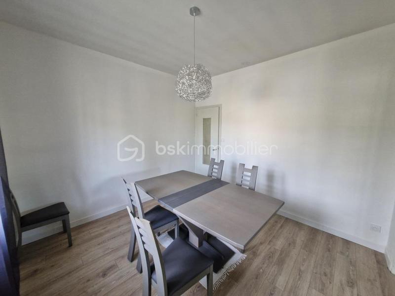 Maison traditionnelle - 160 m² - 7 pièces