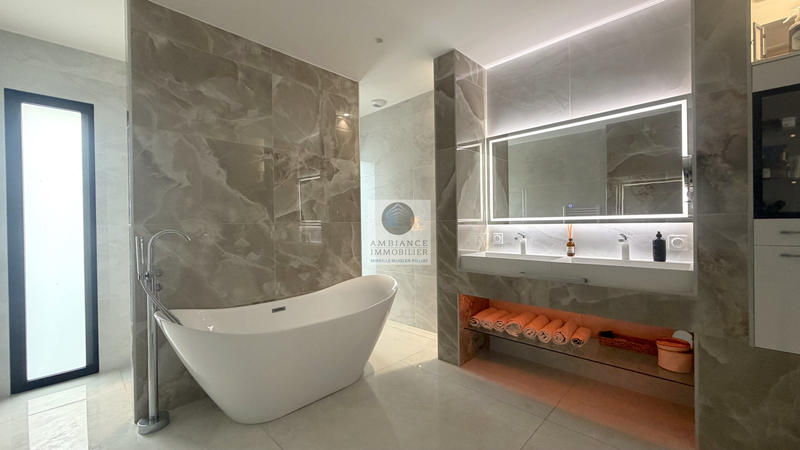 Maison - 173 m² - 5 pièces