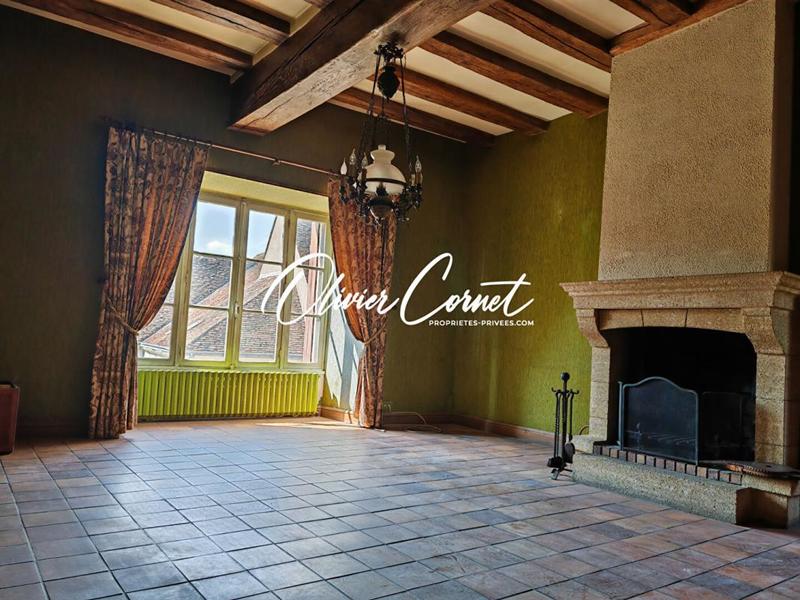 Maison - 298 m² - 11 pièces