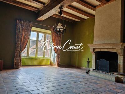 Maison - 298 m² - 11 pièces