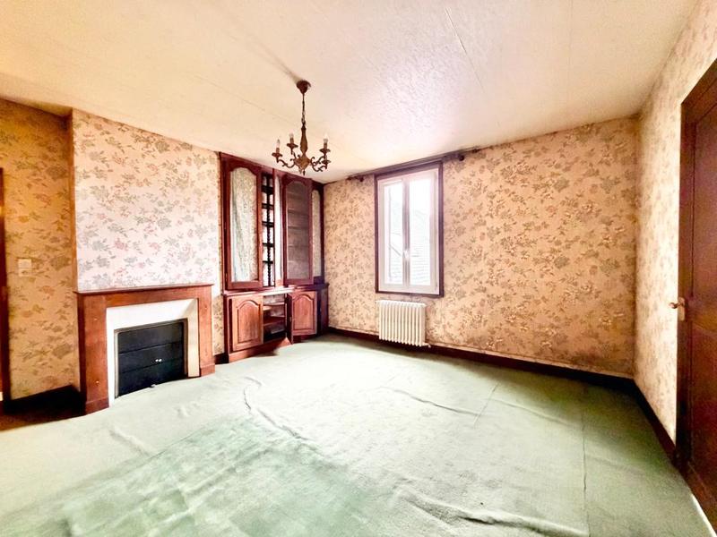 Maison - 104 m² - 5 pièces