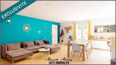 Maison - 105 m² - 5 pièces