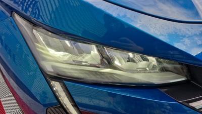 Peugeot 408 Phev 180 E-Eat8 Allure