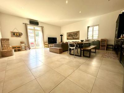 Maison - 96 m² - 3 pièces