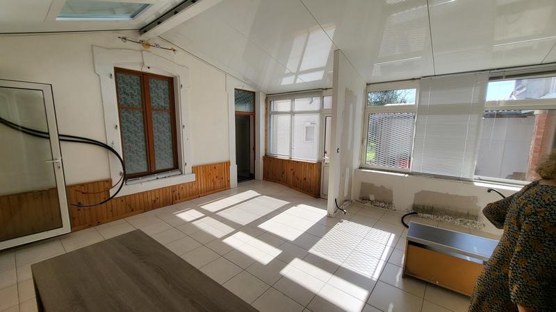 Maison - 198 m² - 9 pièces