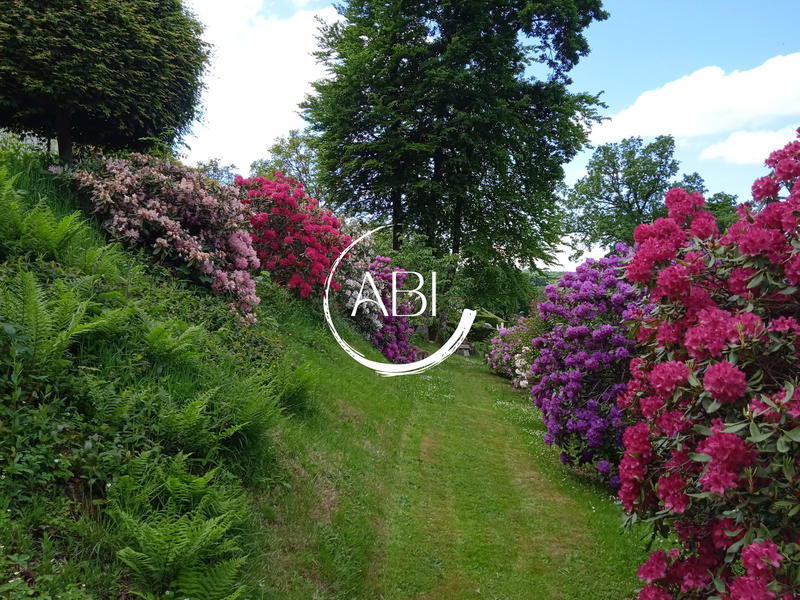 Maison traditionnelle - 164 m² - 6 pièces