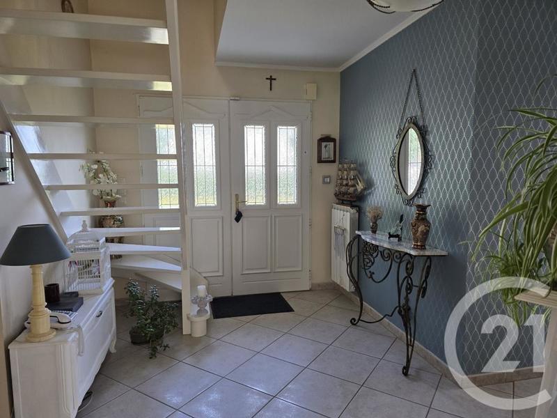 Villa - 208 m² - 6 pièces