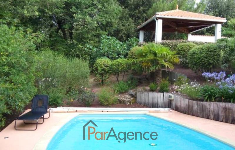 Maison - 140 m² - 6 pièces