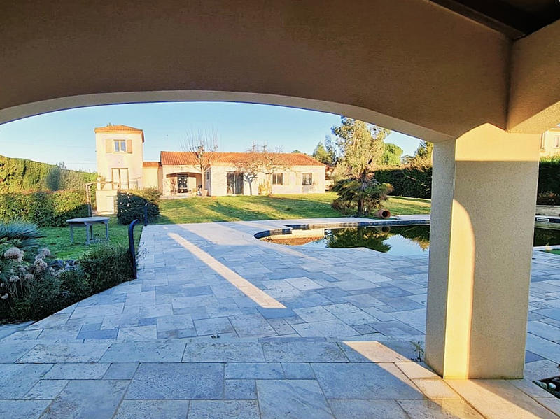 Maison - 161 m² - 8 pièces