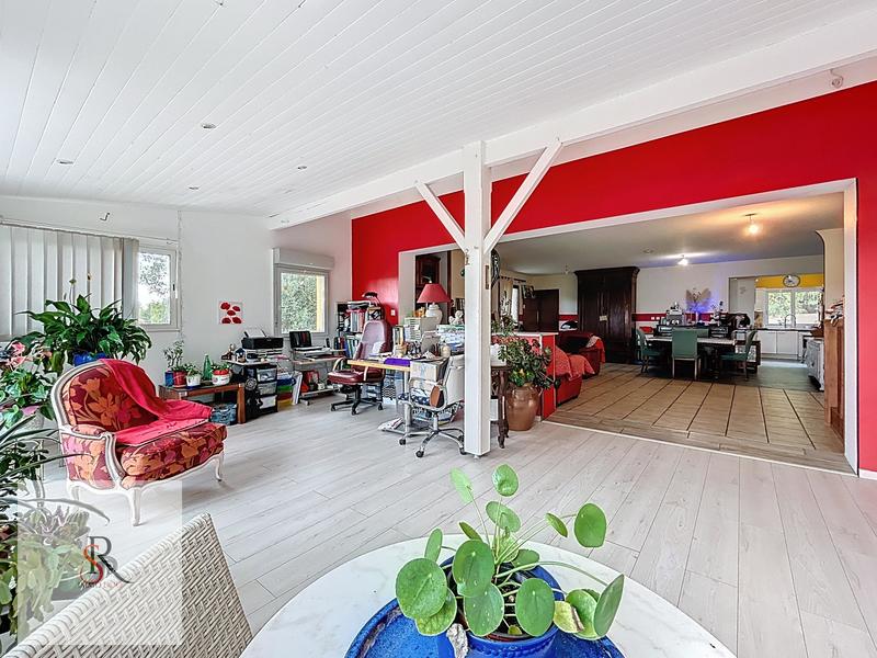 Maison - 265 m² - 8 pièces