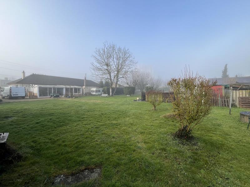 Terrain constructible - 2 379 m²