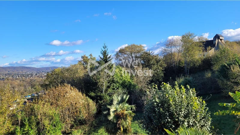 Maison - 220 m² - 7 pièces