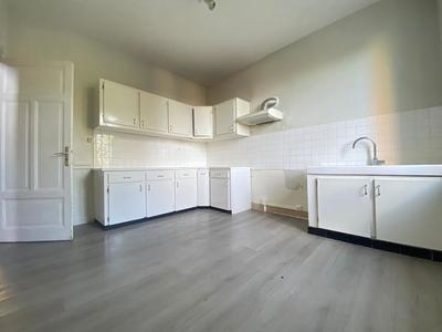 Maison - 142 m² - 7 pièces