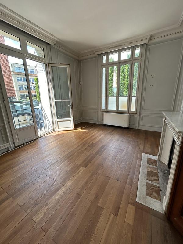 Bureau - 229 m² - 6 pièces