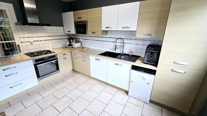 Appartement - 84 m² - 4 pièces