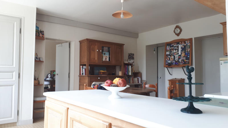 Propriété - 241 m² - 10 pièces