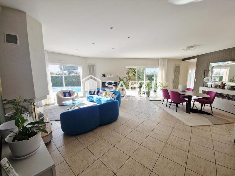 Maison - 157 m² - 7 pièces