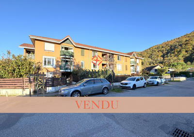 Appartement - 49 m² - 2 pièces