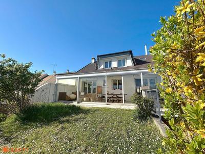 Maison - 149 m² - 6 pièces