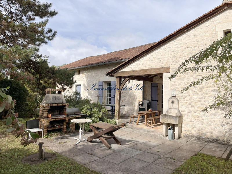 Maison - 140 m² - 7 pièces