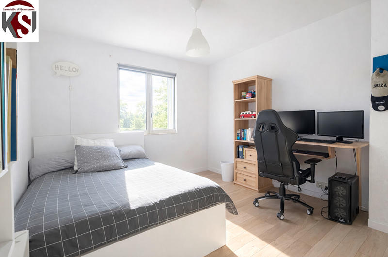 Maison - 277 m² - 12 pièces