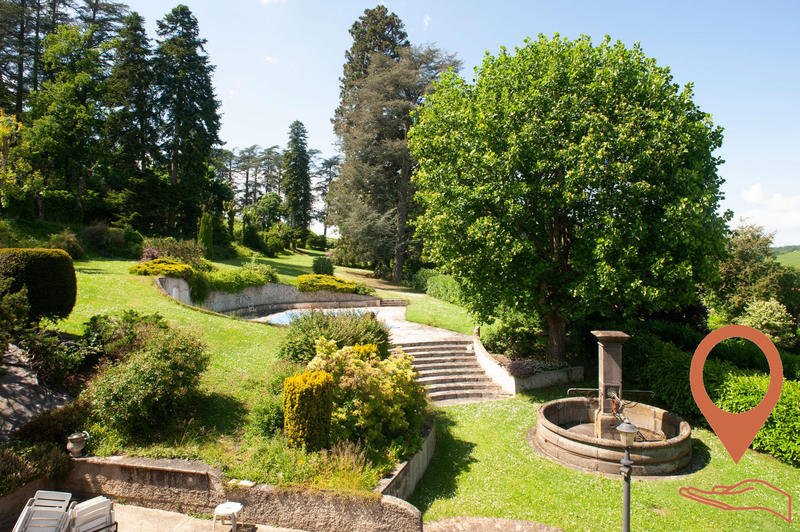 Viager - Maison ancienne - 265 m² - 8 pièces