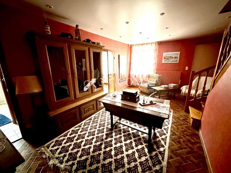 Maison de village - 300 m² - 12 pièces