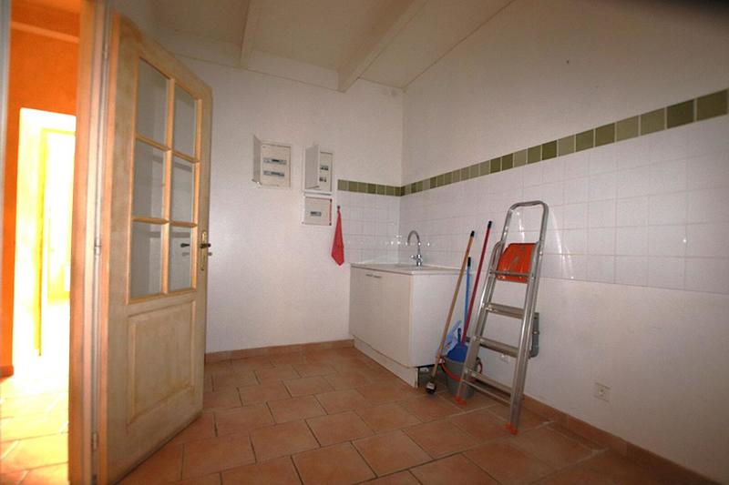 Maison - 310 m² - 15 pièces