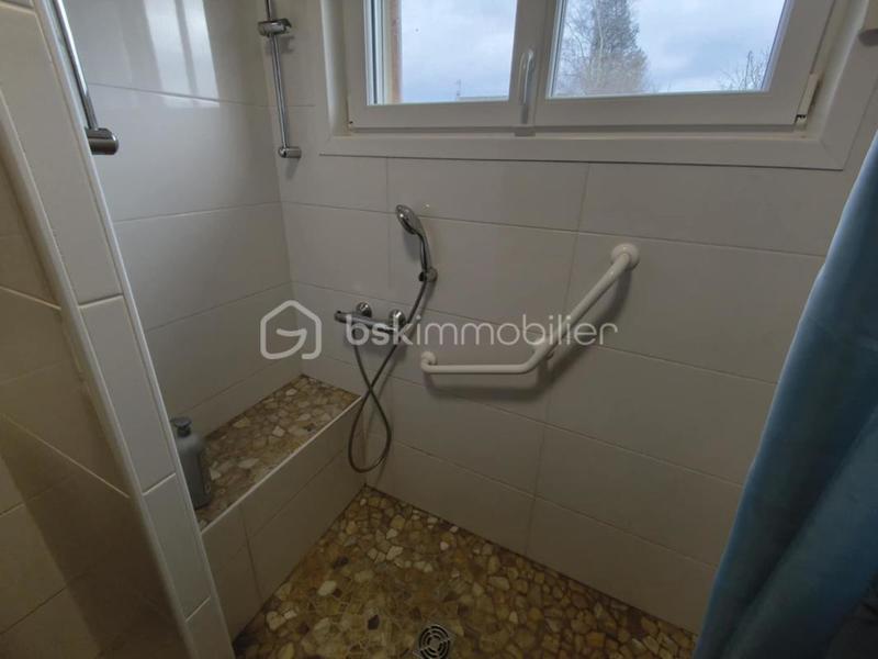 Pavillon - 145 m² - 7 pièces