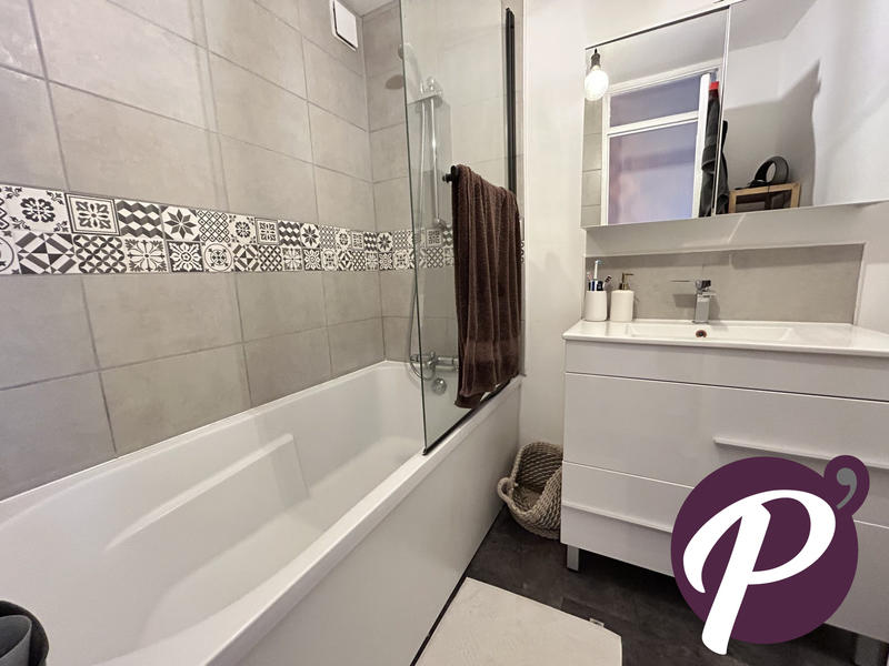 Maison - 92 m² - 4 pièces