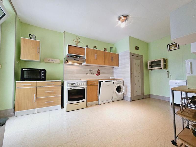 Maison - 208 m² - 6 pièces