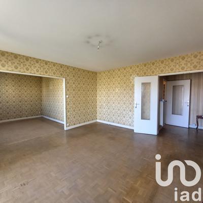 Appartement - 102 m² - 5 pièces