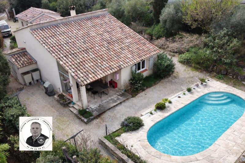 Maison - 105 m² - 5 pièces