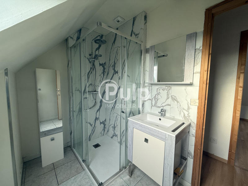 Pavillon - 80 m² - 5 pièces