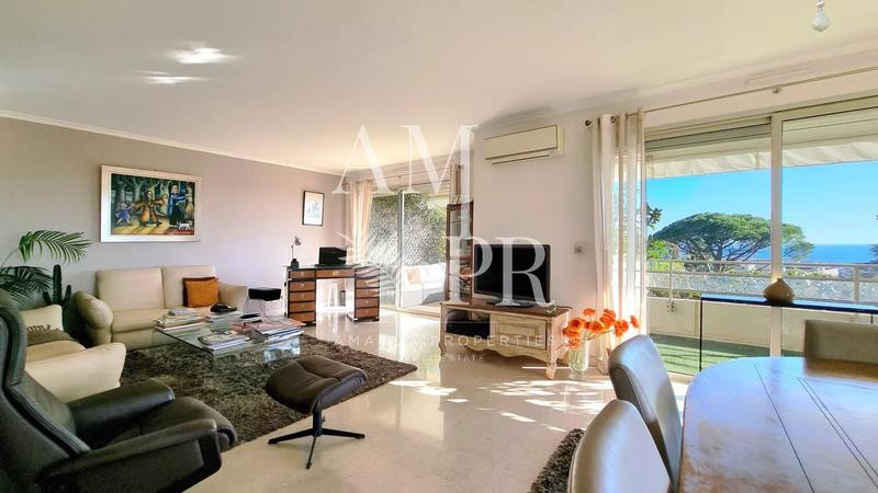 Appartement - 97 m² - 3 pièces