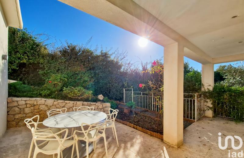 Maison - 180 m² - 6 pièces