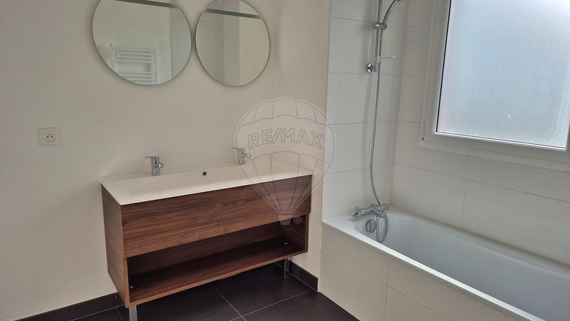 Maison - 94 m² - 4 pièces