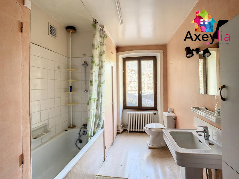 Immeuble - 221 m² - 8 pièces