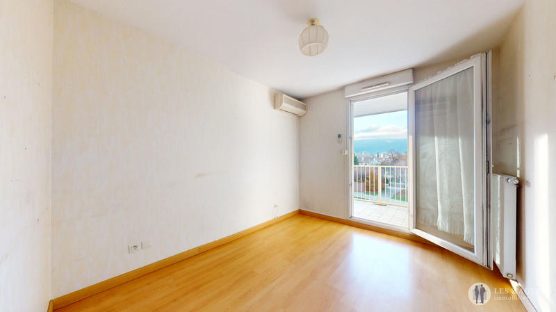 Appartement - 86 m² - 4 pièces