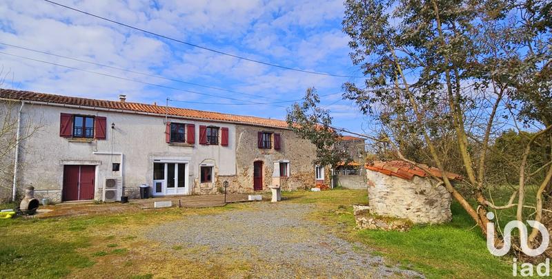 Maison - 215 m² - 9 pièces